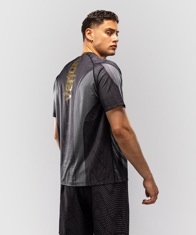 Camiseta Venum Galactic 3.0 – Negro/Oro