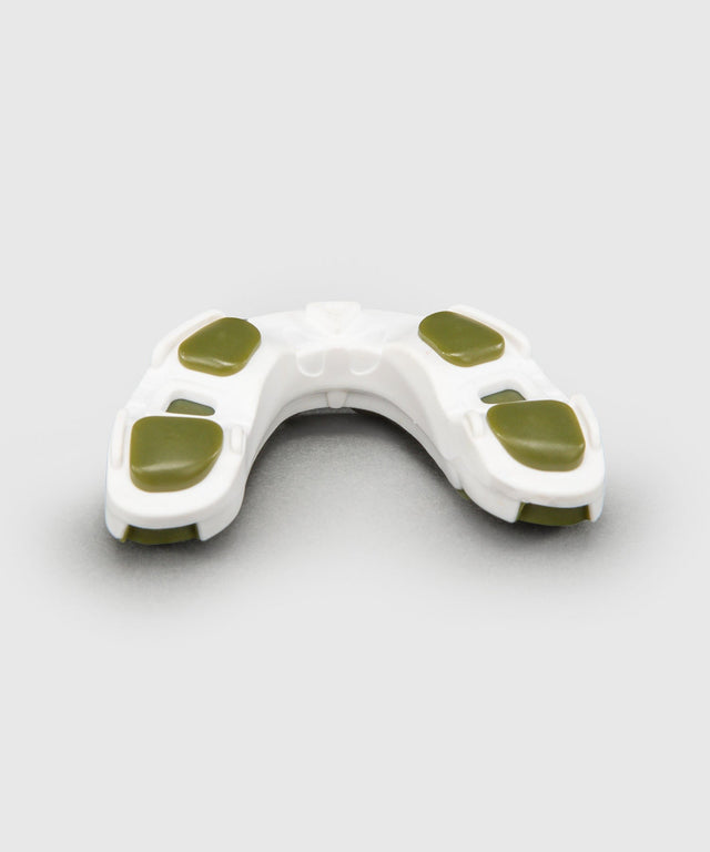Protector bucal Venum Predator – Blanco/Caqui
