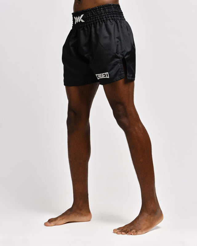 Caged Muay-Thai-Shorts Classic – Schwarz/Weiß