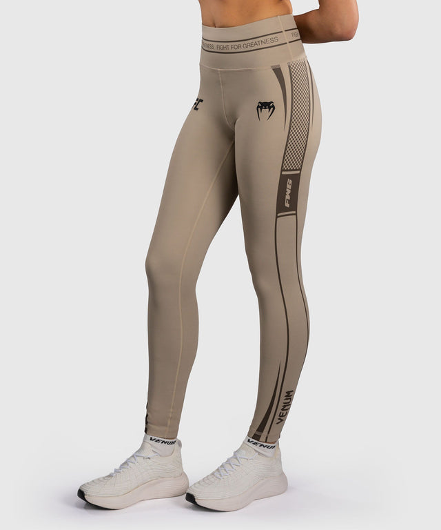 Shorts de compression Venum UFC Unity Femme – Sable