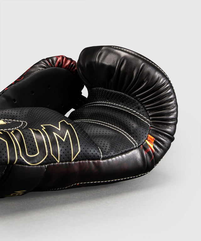 Gants de boxe Venum Jujutsu Kaisen x Sukuna Impact Evo – Noir/Beige