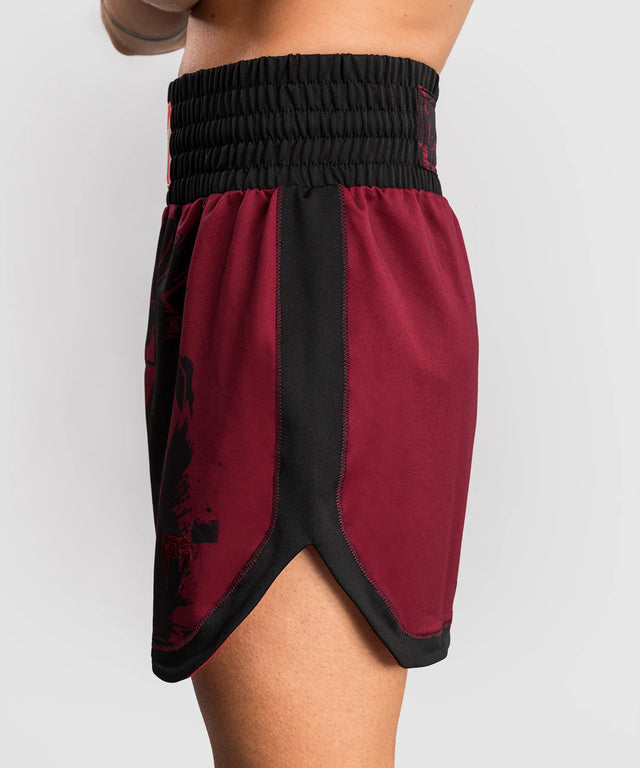 Shorts de boxe Venum x Assassin's Creed Shadows – Bordeaux/Noir