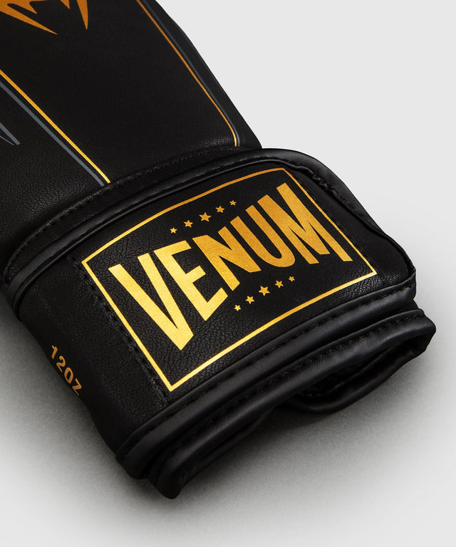 Guantes de boxeo Venum Streamline – Negro/Oro