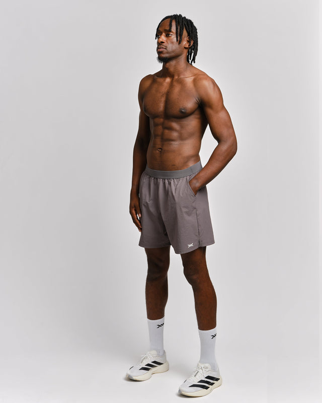 Caged Training Shorts Essential - Gray