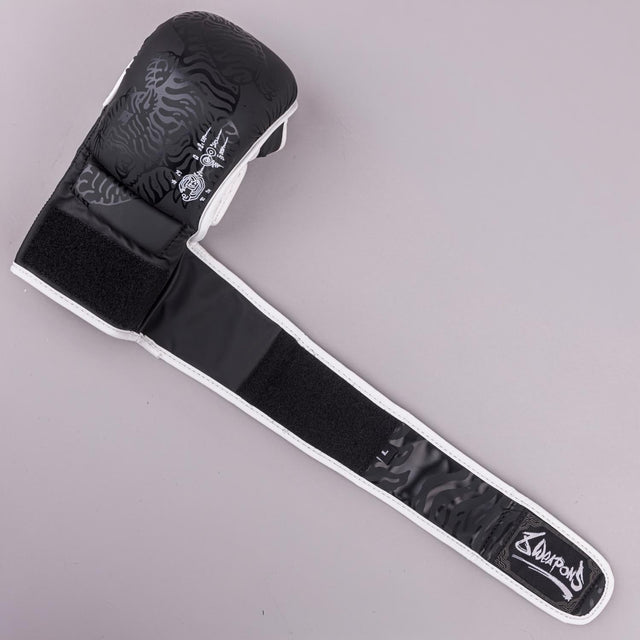 8 WEAPONS MMA gloves Sak Yant Big Tiger – Black