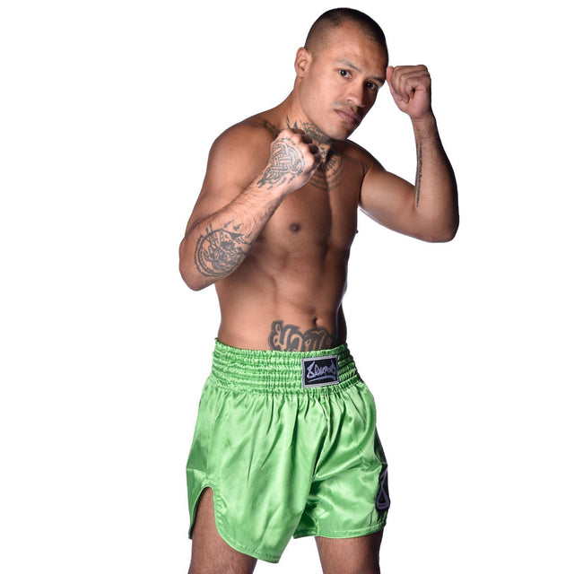 Shorts de Muay Thai 8 WEAPONS Strike – Vert