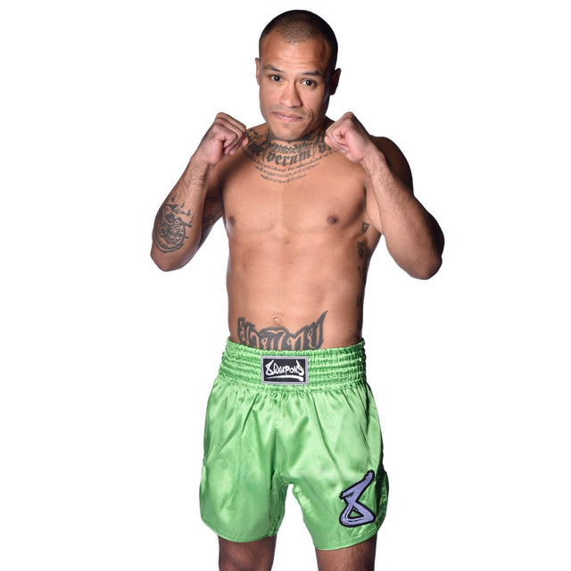 Shorts de Muay Thai 8 WEAPONS Strike – Vert