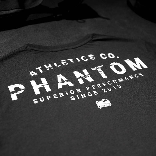 Camiseta Phantom Athletics Superior – Negro