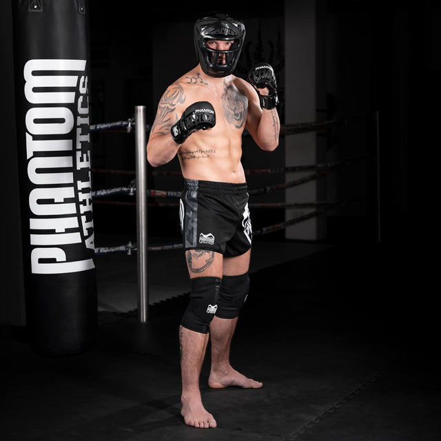 Casque de boxe Phantom Athletics Apex Cage – Noir