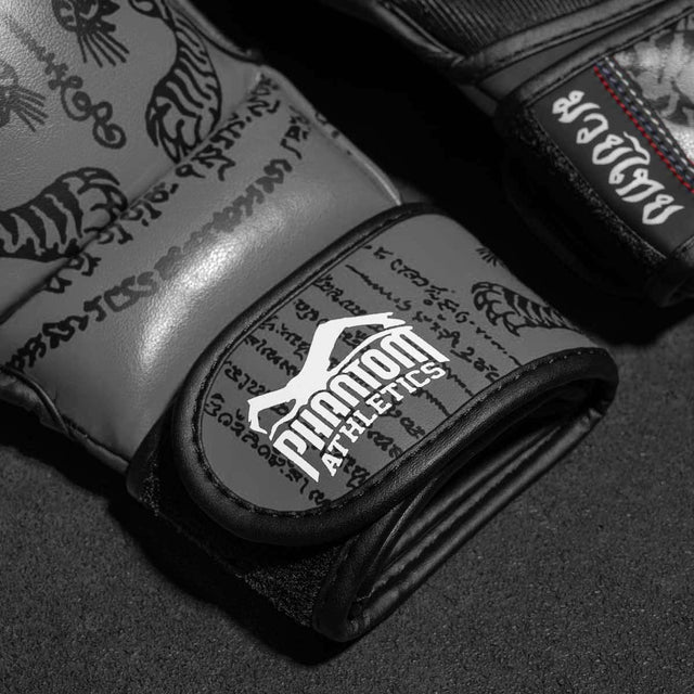 Gants de sparring MMA Phantom Athletics Muay Thai – Gris