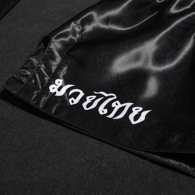 Shorts de Muay Thai Phantom Athletics Sak Yant – Noir