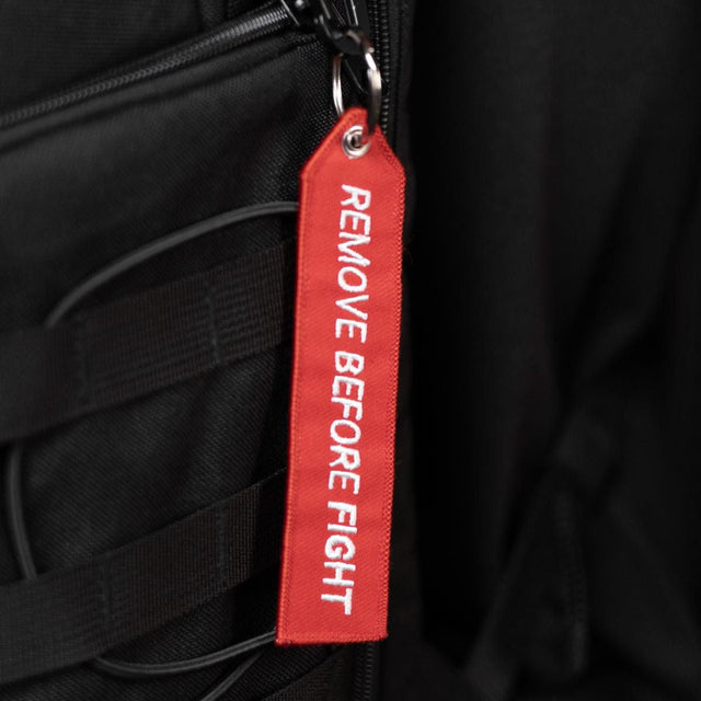 Porte-clés Phantom Athletics Remove Before Fight – Rouge