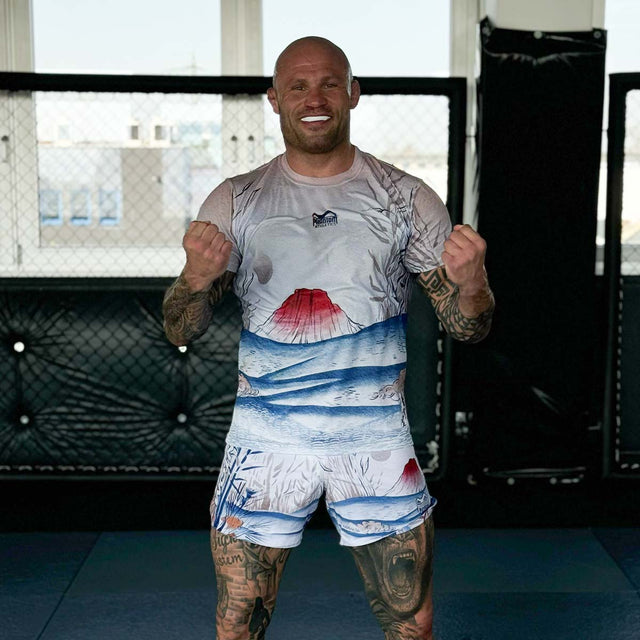 T-shirt da allenamento Phantom Athletics EVO Japan – Beige/Blu/Rosso