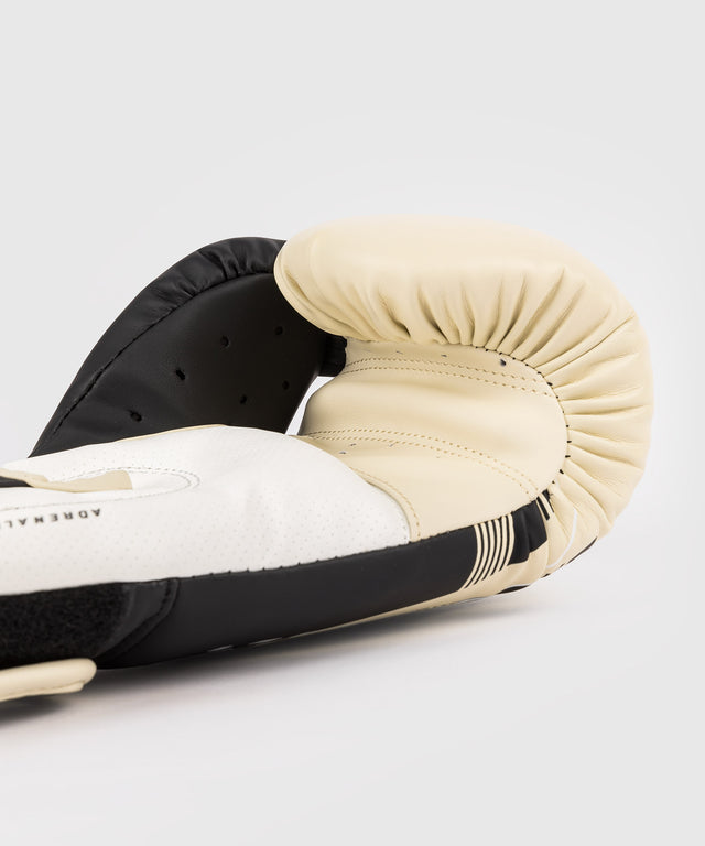 Venum Boxhandschuhe Adrenaline – Schwarz/Ivory