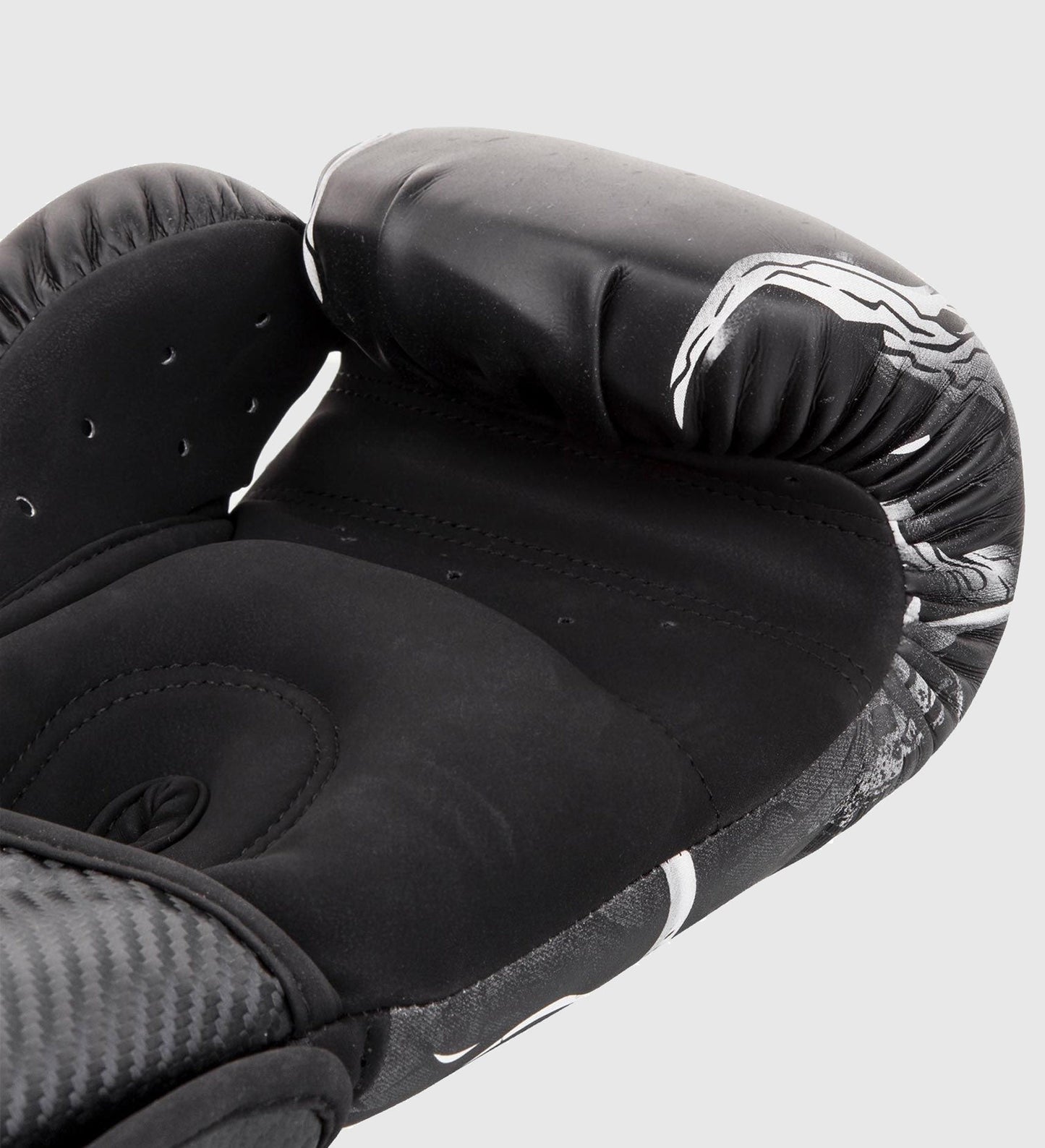 Gants de boxe Venum Dragon's Flight - Noir/Noir