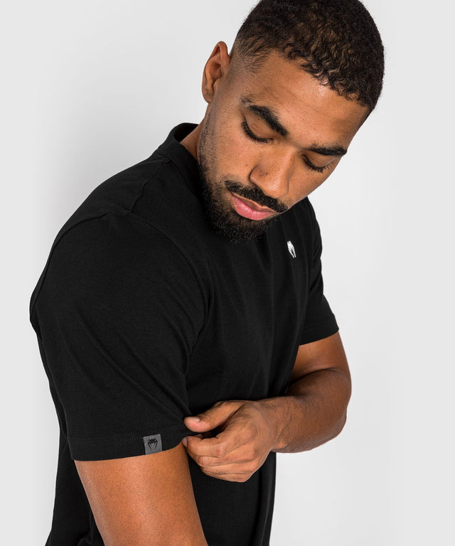 Camiseta Venum Silent Power – Negro