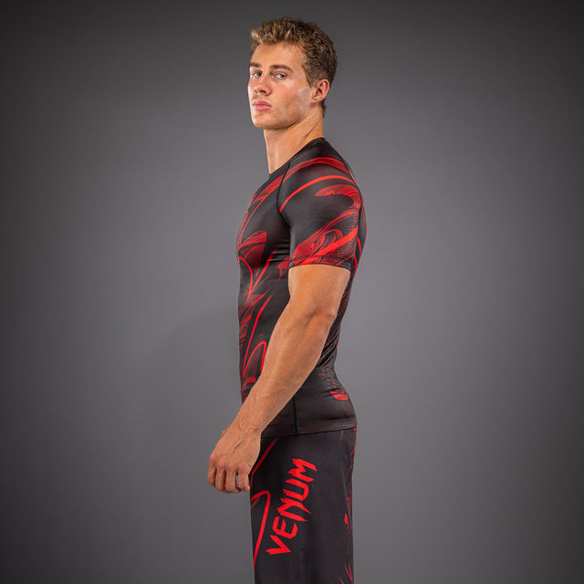 Venum Rashguard Crimson Viper 2.0 Korte Mouwen - Zwart/Rood