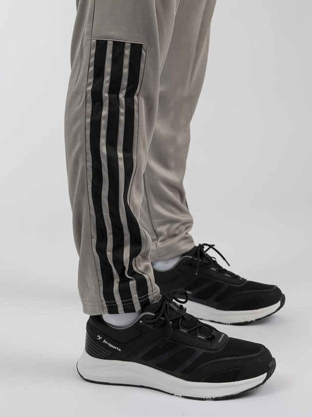 Tepláky Adidas Community Sports – Šedá/Černá