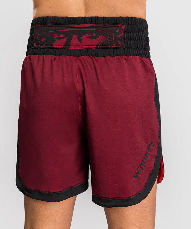 Shorts de boxe Venum x Assassin's Creed Shadows – Bordeaux/Noir