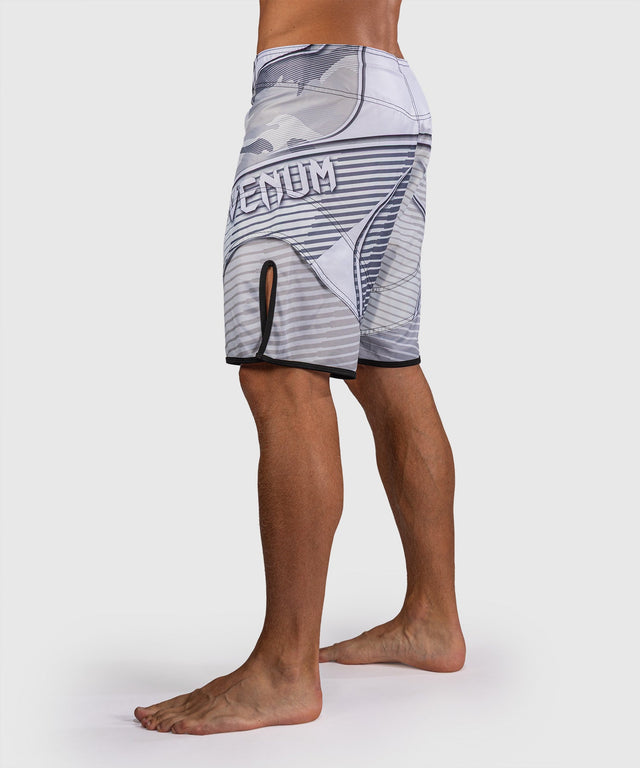 Venum MMA-Shorts Camo Hero – Weiß/Hellgrau