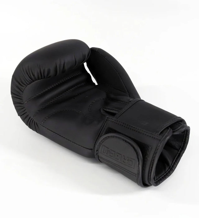 Caged Shadow Bundel Deal – Bokshandschoenen + Scheenbeschermers