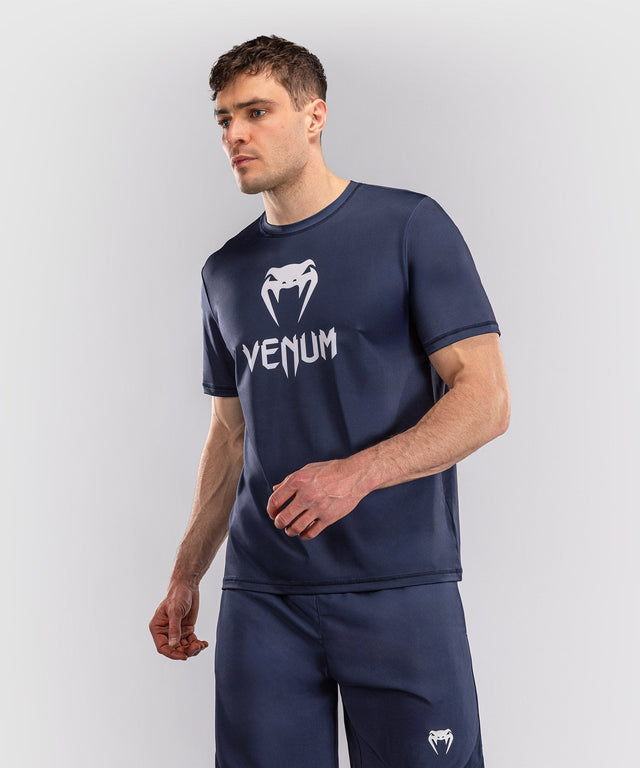 Camiseta Venum Classic Dry Tech – Azul marino/Blanco