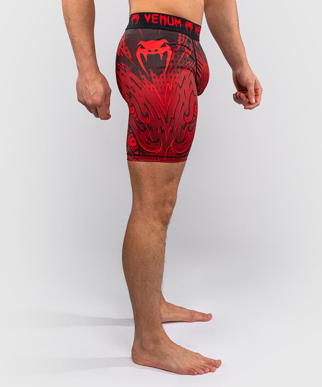 Venum Kompressionsshorts Wolf Atak – Schwarz/Rot