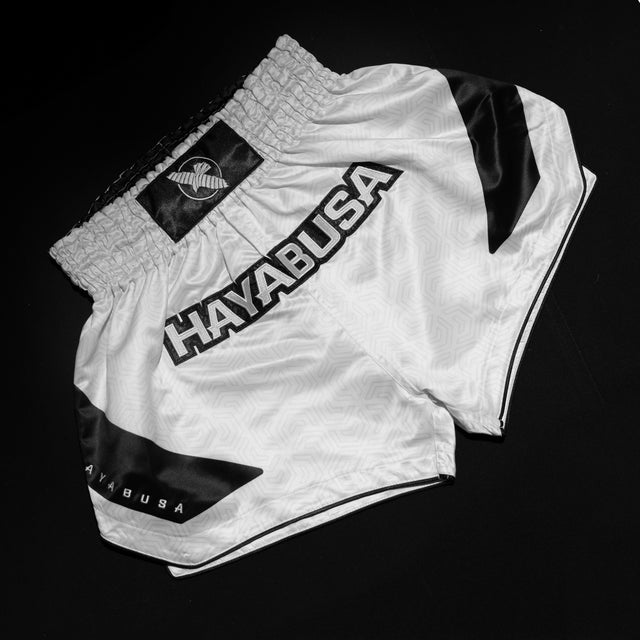 Pantaloncini Muay Thai Hayabusa Core – Bianco