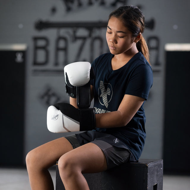 Hayabusa Boxhandschuhe E1 Kinder – Weiß/Schwarz/Silber