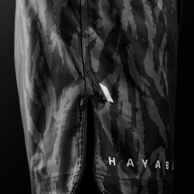 Hayabusa MMA-Shorts Apex Lang – Carbon Schwarz