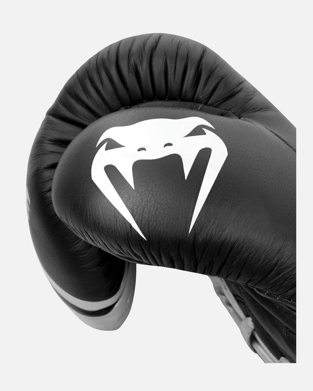 Venum Bokshandschoenen Shield Pro - Zwart/Wit