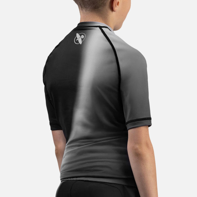 Rashguard Hayabusa Apex Nova Maniche Corte Bambini – Nero