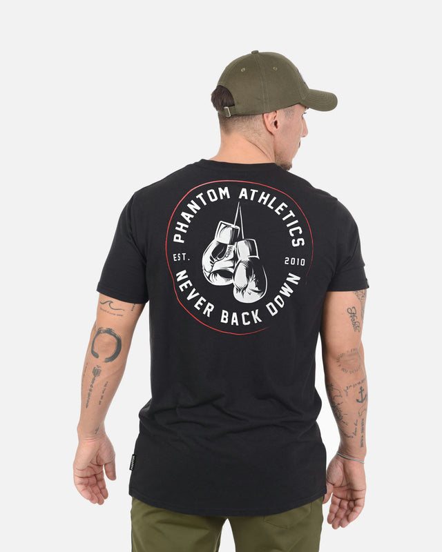 Camiseta Phantom Athletics Never Back Down – Negro