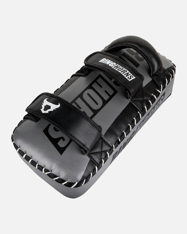 Manoplas de boxeo Ringhorns Charger by Venum – Negro