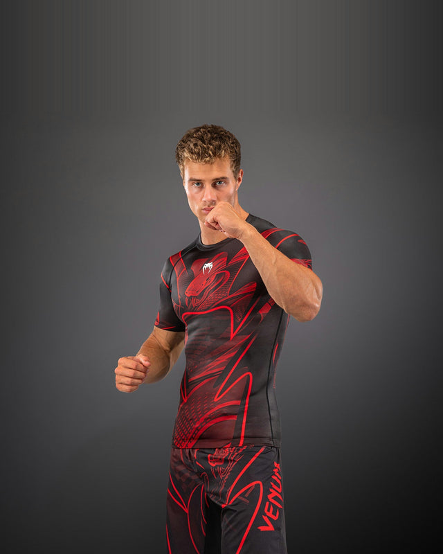 Venum Rashguard Crimson Viper 2.0 Korte Mouwen - Zwart/Rood