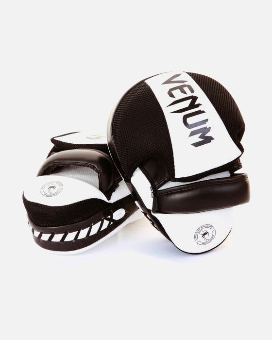 Manoplas de boxeo Venum Cellular 2.0 – Blanco/Negro