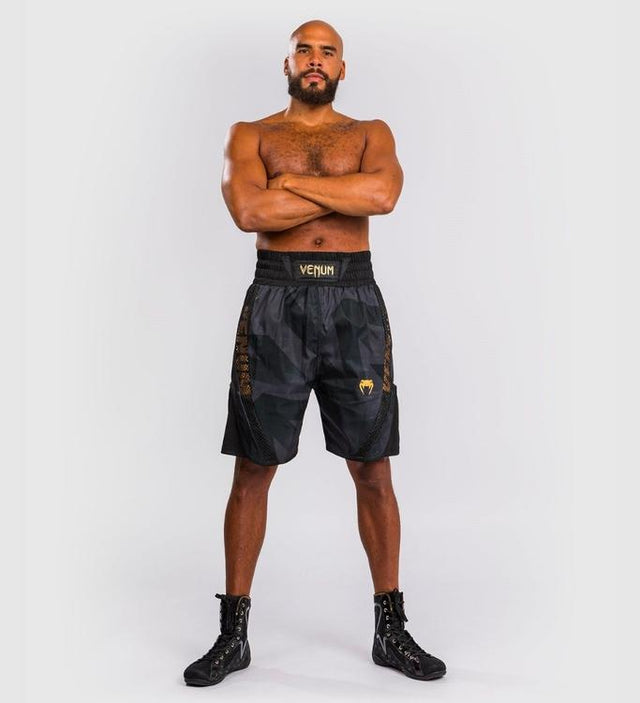 Venum Boxhosen Razor – Schwarz/Gold – Shorts