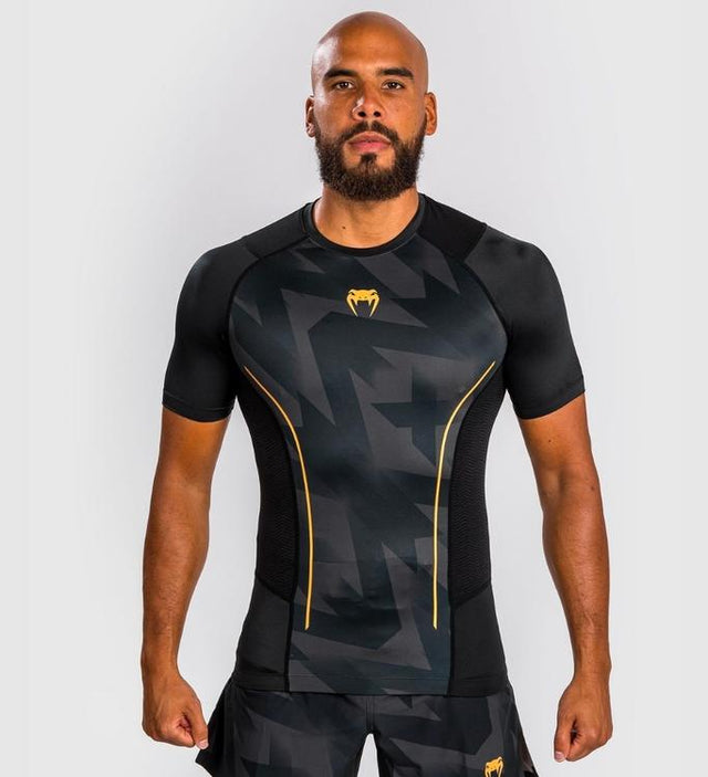 Venum Rashguard Razor Maniche Corte - Nero/Oro - Rashguard