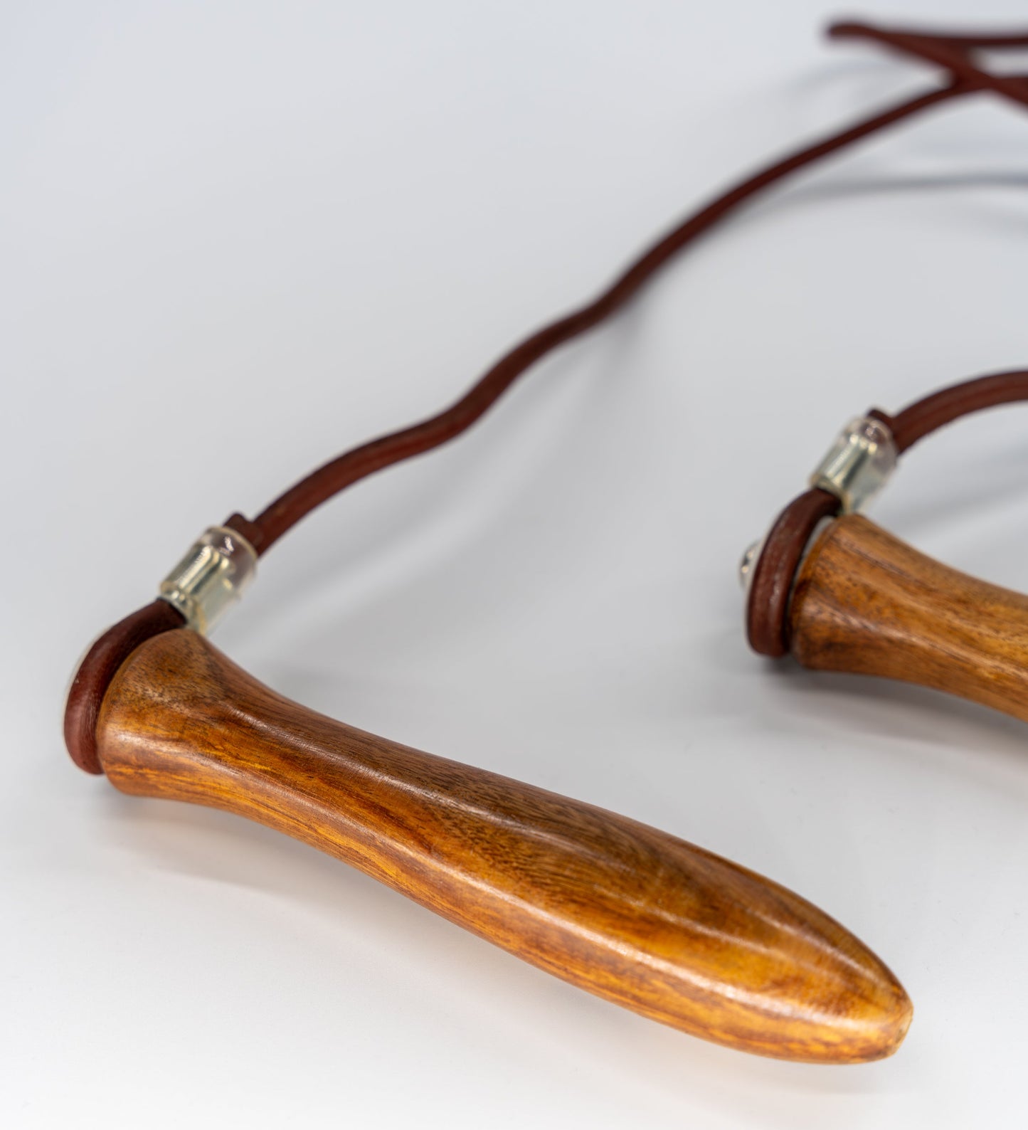 Corde à sauter en cuir de première qualité Caged - Marron