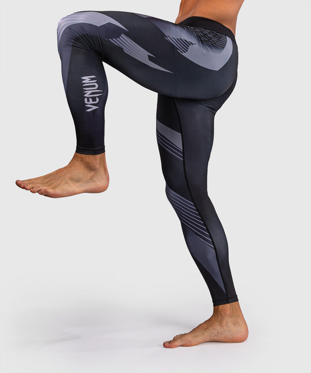 Shorts de compression Venum No-Gi 6.0 – Noir/Blanc