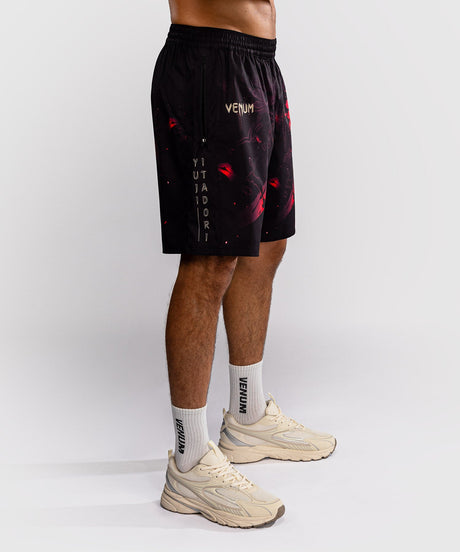 Pantalones de entrenamiento Venum x Jujutsu Kaisen Itadori – Negro/Rojo