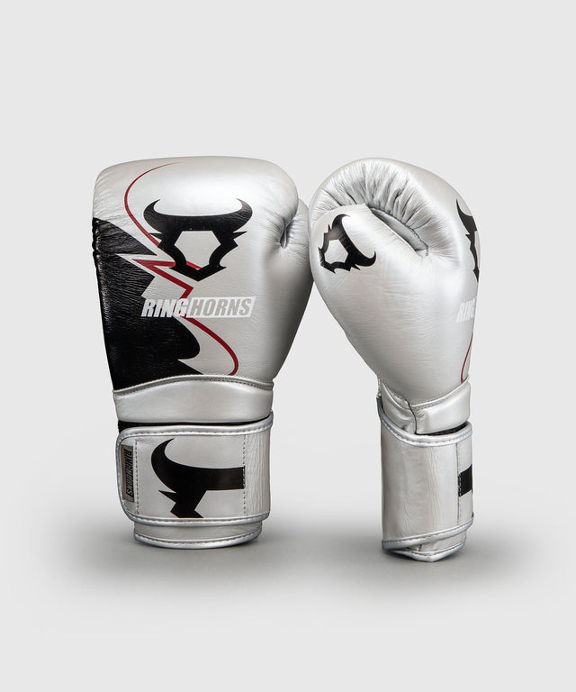 Guantes de boxeo Ringhorns Charger by Venum – Plata/Negro