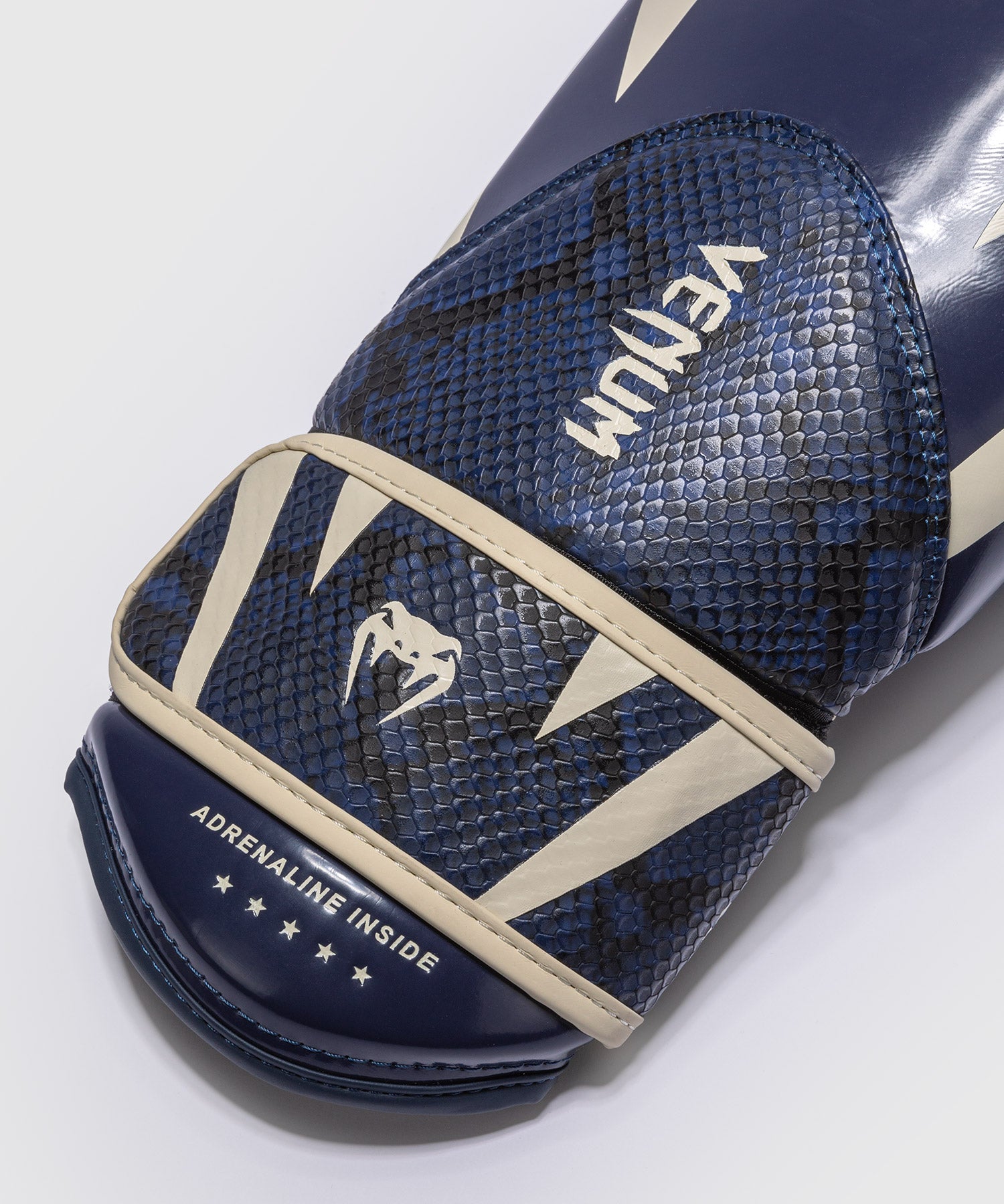 Guantoni da boxe Venum Challenger 4.0 Scales – Midnight Blue