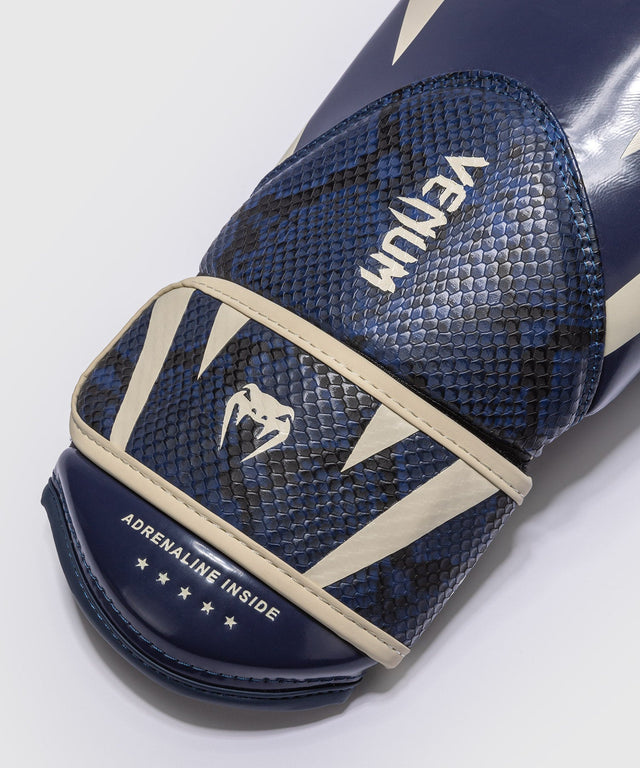 Guantoni da boxe Venum Challenger 4.0 Scales – Midnight Blue