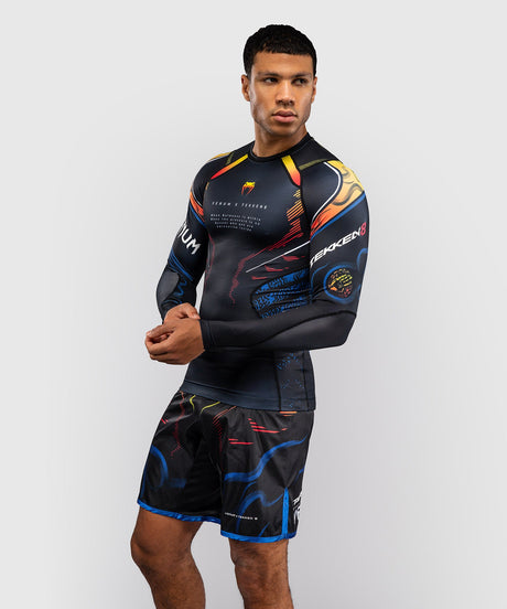 Venum Rashguard TEKKEN 8 Yoshimitsu – Negro/Naranja – foto 3