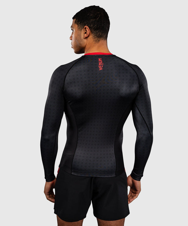 Rashguard Venum x Roger Gracie Manga Larga – Negro/Rojo