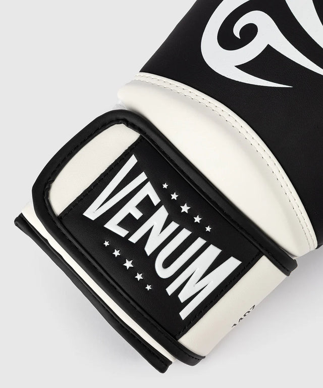 Gants de boxe Venum x Mike Tyson Giant 2.0 Pro – Noir/Blanc