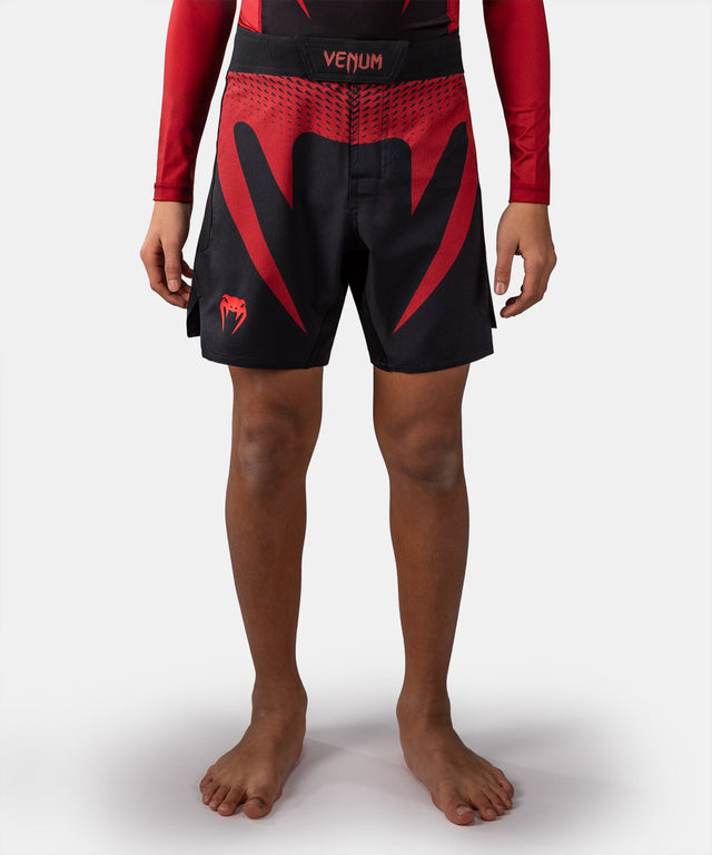 Shorts de MMA Venum Attack Enfant – Noir/Rouge