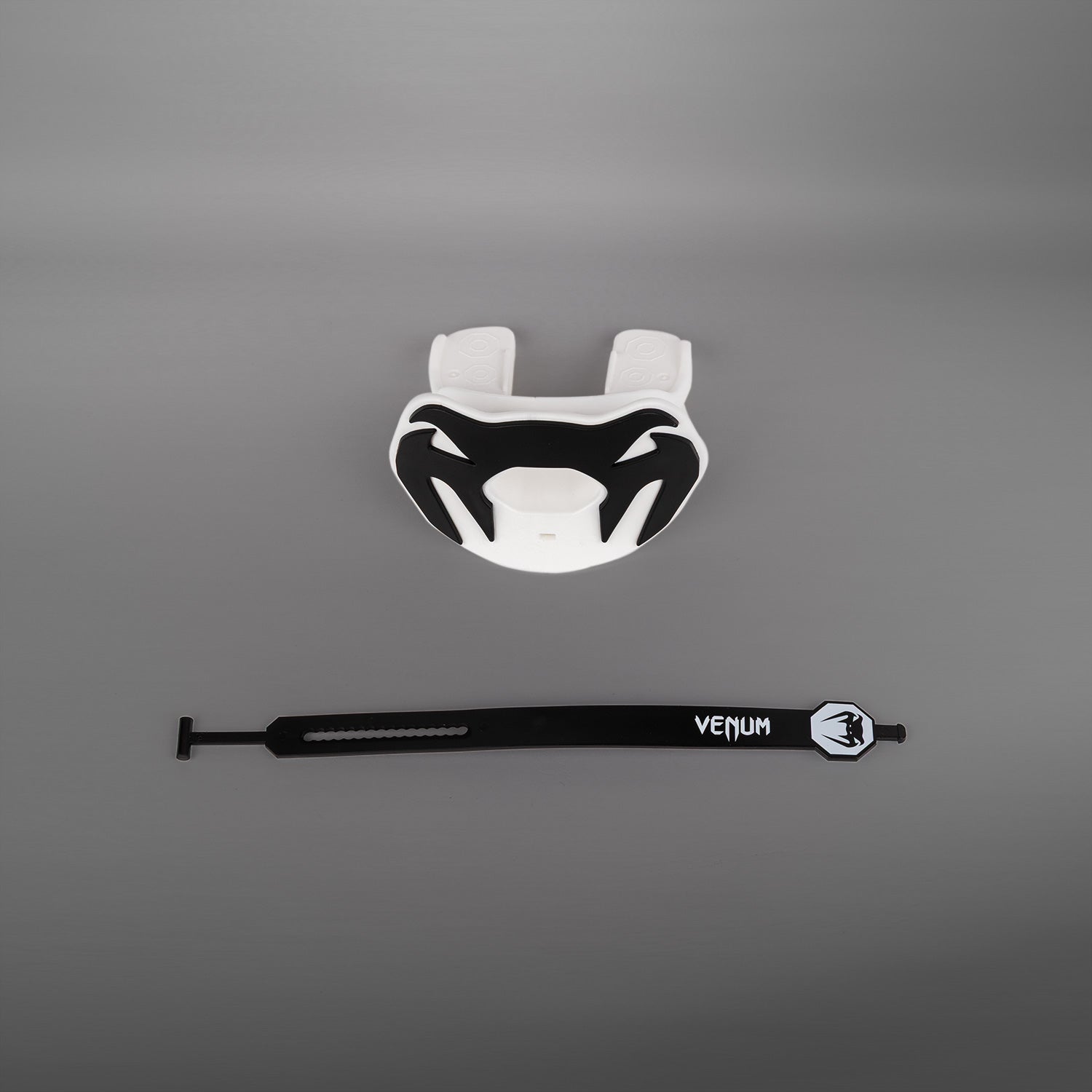 Protector bucal Venum Elite – Blanco/Negro