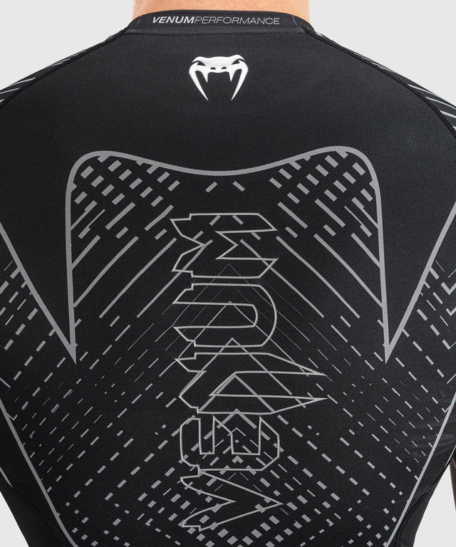 Venum Rashguard Midnight Fury Kurzarm – Schwarz/Grau/Silber